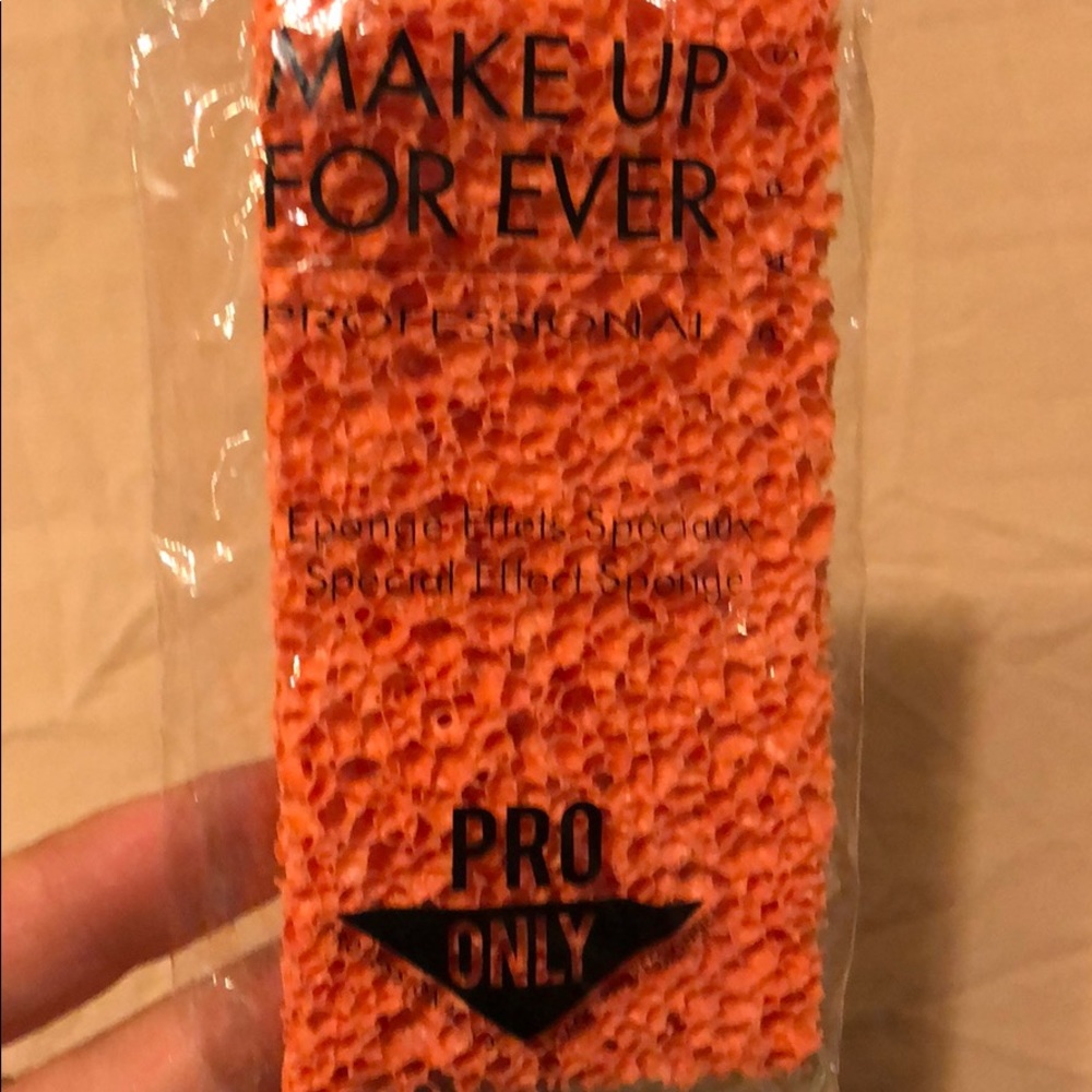Makeup Forever Special Effects Sponge